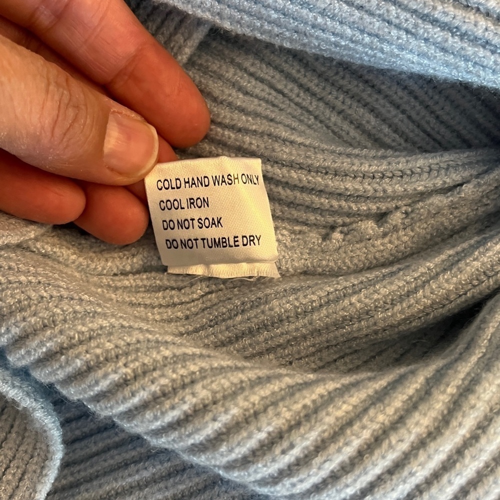 Petal and Pup Langton  Knit
Sweater Pale Blue Iff the Shoulder Size M/L - Picture 11 of 14